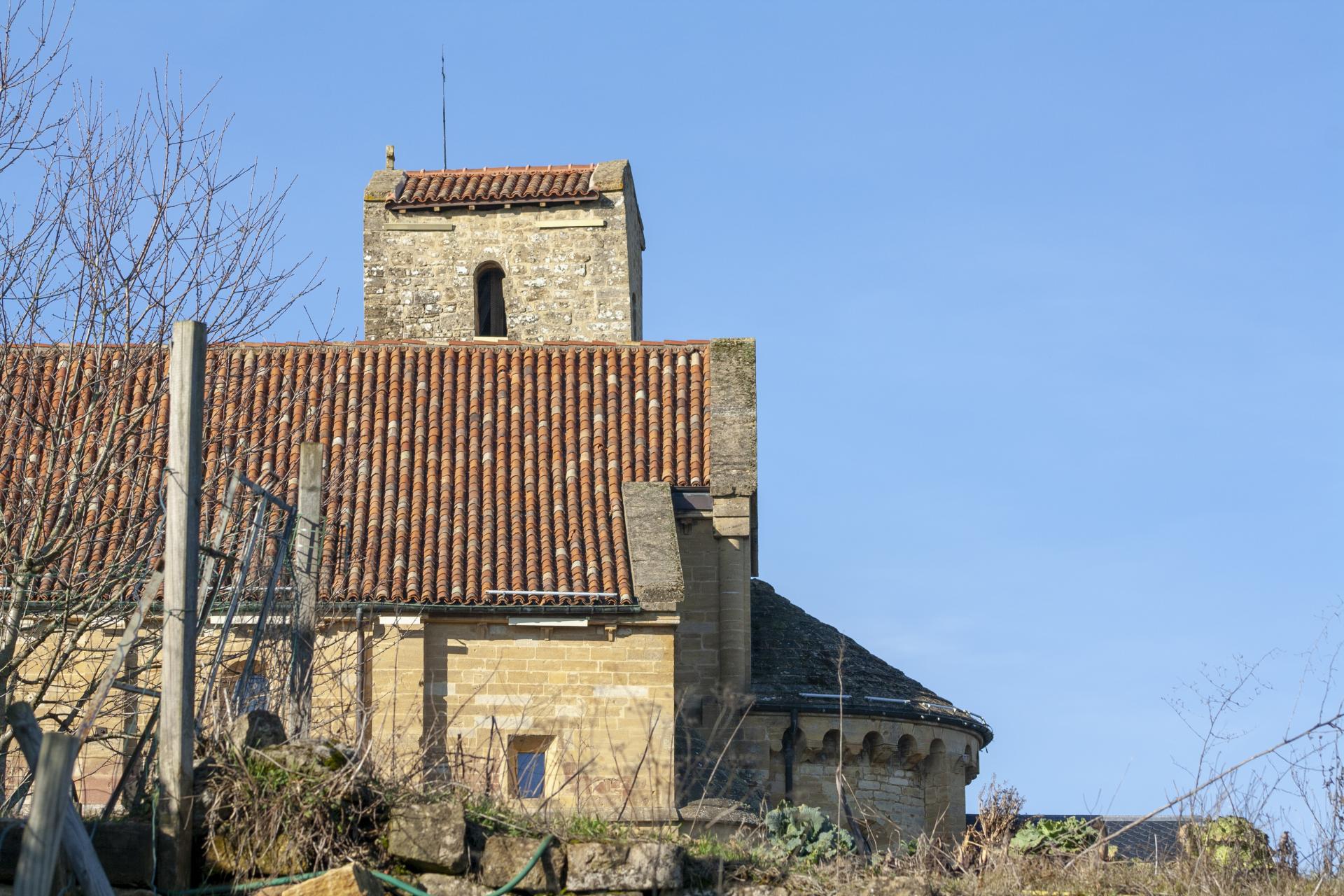vieille église de Mont St Martin